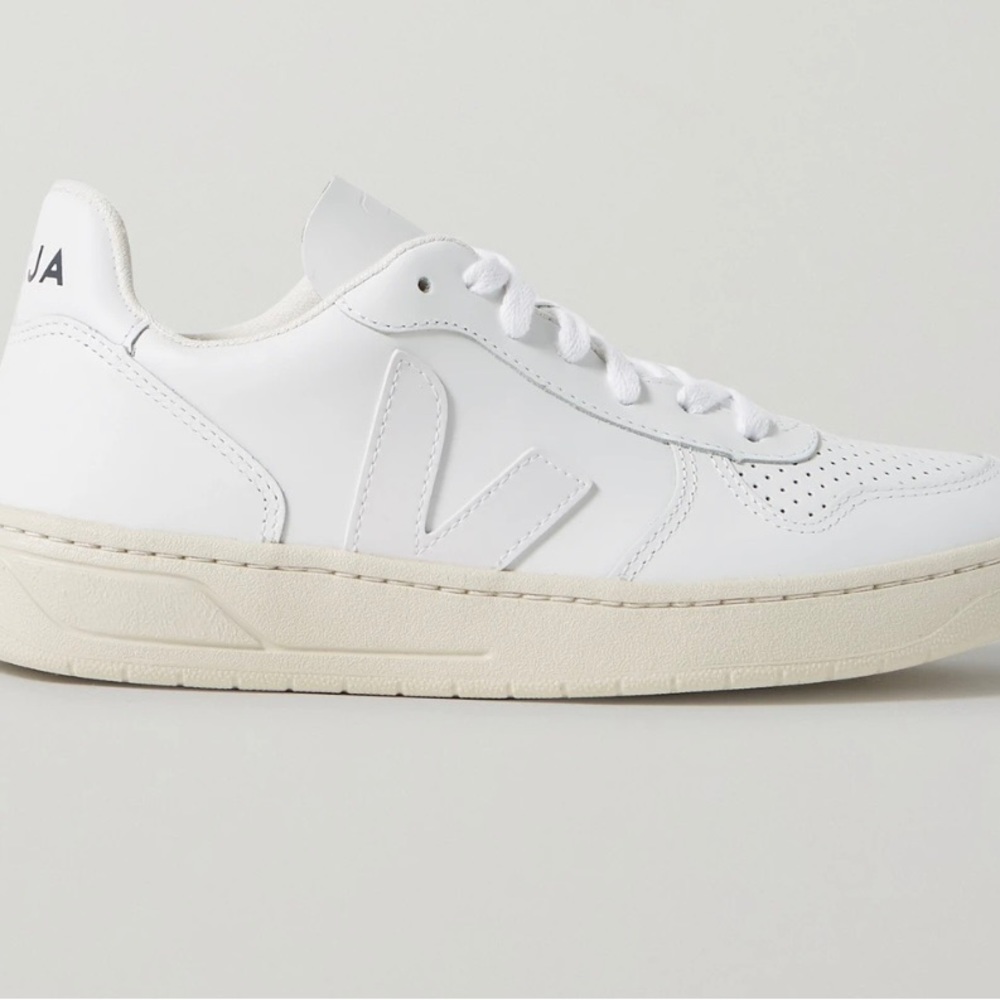 Behalf V 10 white sneakers size 38